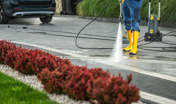 Best Garage Pressure Washing  in Strawberry, CA